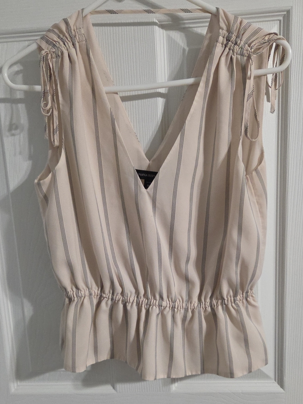 Banana Republic Cream and Gray Striped Sleeveless V-Neck Blouse